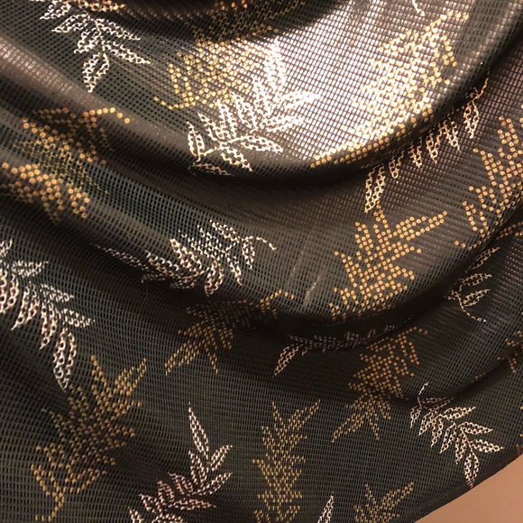 LulaRoe Elegant Carly Dress XL XXL Gold Leaves 🍁 - Picture 4 of 8